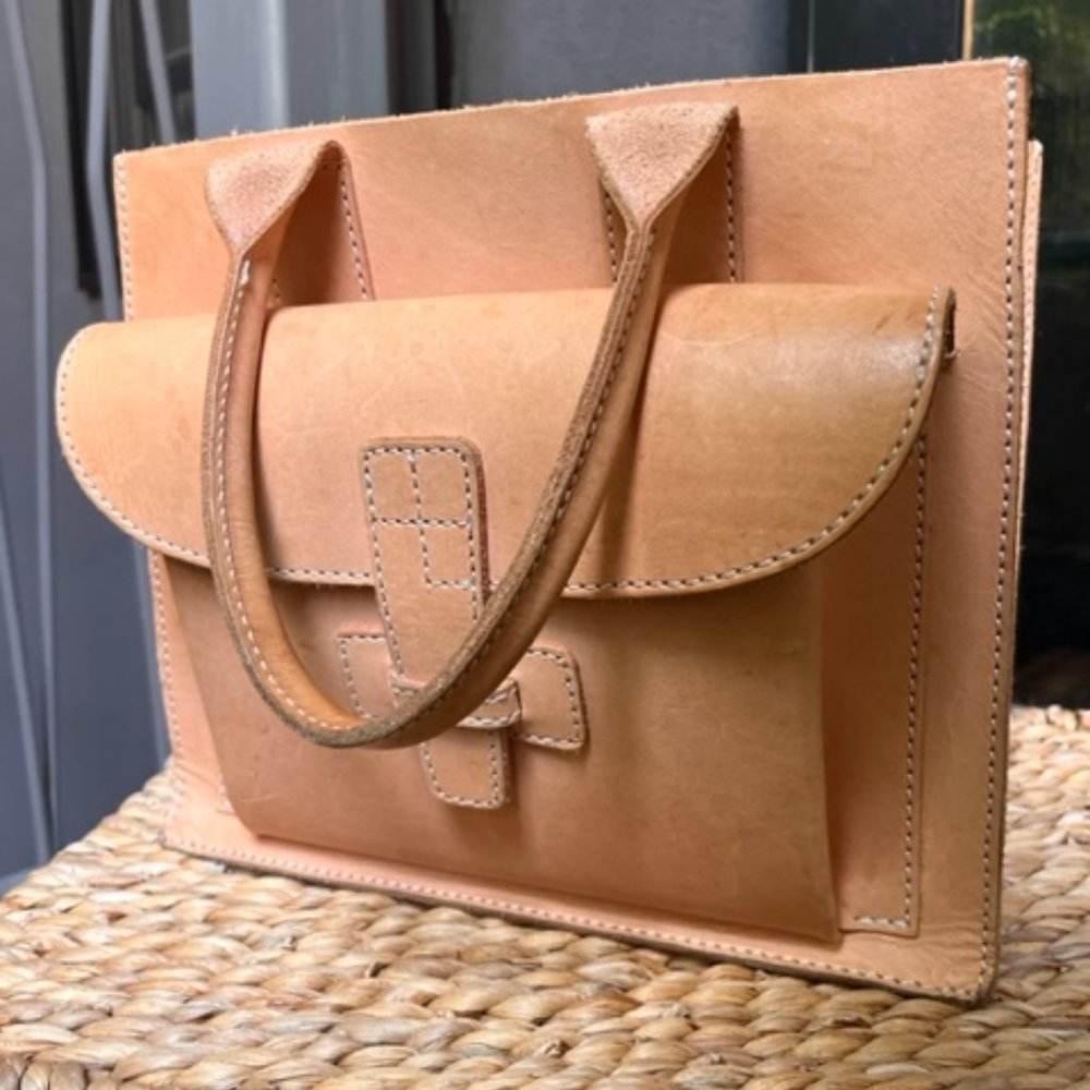 Agnes Baddoo Sac 1 in Natural Cow